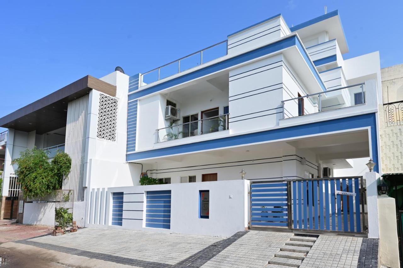The Autumn Leaves Bhopal Bed & Breakfast Exterior photo