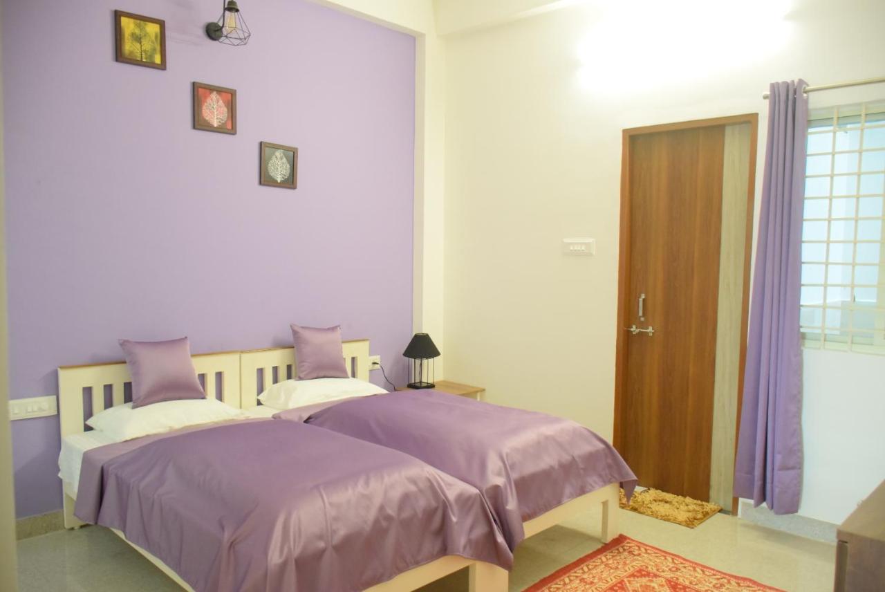 The Autumn Leaves Bhopal Bed & Breakfast Exterior photo